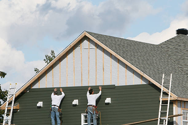 Professional Siding Replacement technician working in Pershing, IN